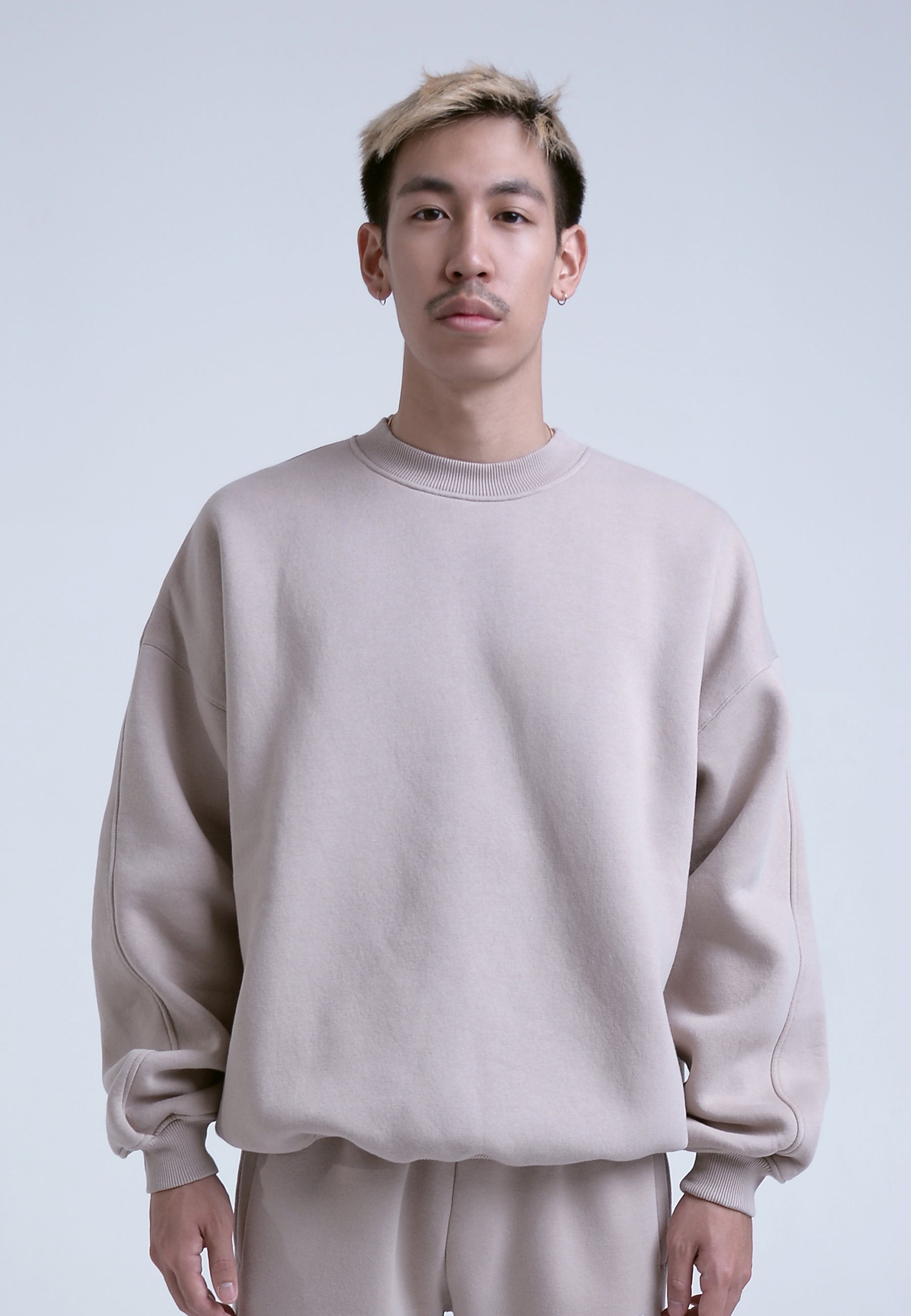 RYWD Circle Sweatshirt beige 5 unisex oversize streetwear